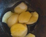 Foto del paso 1 de la receta: Tallarines con pesto de albahaca, ciboulette y ajo a mortero