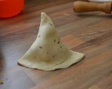 A picture of step 10 of Aloo Samosa (Potato Samosa).