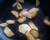 Foto del paso 5 de la receta: Calabacines🥒 con salsa de remolacha y peras🍐 caramelizadas🤨🍝🤔!!!