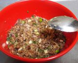 Foto langkah ke 2 dari resep Dadar Telur Kelapa Parut.