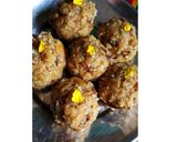 A picture of step 4 of Churma ladoo (leftover roti churma).