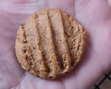 Foto del paso 4 de la receta: Galletitas integrales con mantequilla de maní 🥜 Sin balanza, rápidas y fáciles 🍪