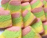 Foto langkah ke 7 dari resep Bolu Kukus Pelangi.