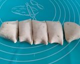 A picture of step 19 of Aloo Samosa.
