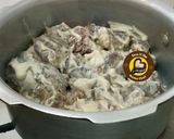 A picture of step 2 of Mutton Pasanda.