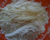 Foto langkah ke 2 dari resep Crispy Enoki.