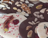 Foto del paso 6 de la receta: Discos de chocolate y frutos secos