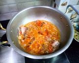 A picture of step 4 of Bhounwa kadu chicken.