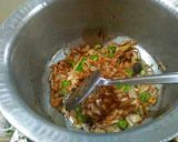 A picture of step 1 of Qeema shimla mirch.