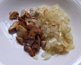 Foto del paso 2 de la receta: Risotto rápido de pollo y hongos
