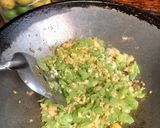 รูปขั้นตอนการทำที่ 4 ของ มะระผัดไข่