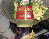 รูปขั้นตอนการทำที่ 2 ของ “ผัดแตงกวาไข่ใส่อกไก่”