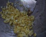Foto langkah ke 5 dari resep Orak Arik Telur Jamur Kuping.