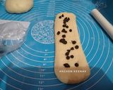 Foto langkah ke 6 dari resep Roti Tawar Kental Manis tanpa Telur.