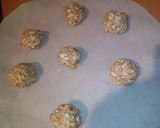 Foto del paso 3 de la receta: Bolitas de avena y plátano al microondas
