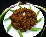 A picture of step 3 of Spring Onion Besan Sabji.