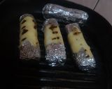 Foto langkah ke 6 dari resep Roti Bakar Gulung Lumer.