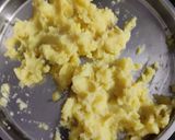 A picture of step 1 of Aloo roti.