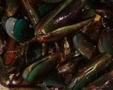 Foto langkah ke 5 dari resep Asam Manis Kerang Ijo.