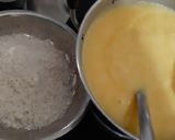 A picture of step 2 of Mango custard pudding.