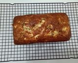 Foto langkah ke 6 dari resep Cream Cheese Banana Bread.