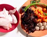Foto langkah ke 1 dari resep Sup Ayam Jamur Kuping.