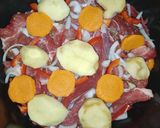 Foto del paso 3 de la receta: Bife a la criolla 🥩🍲