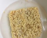 Hình bước làm 1 của món Mì gói