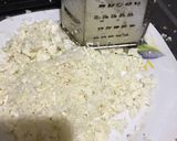 Foto del paso 2 de la receta: Arroz de coliflor personalizado con cuadros de pollo 💓