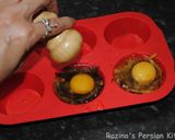 A picture of step 2 of Onion omelette muffins.