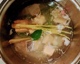 Foto langkah ke 3 dari resep Salmon Kuah Asam Pedas Minahasa.