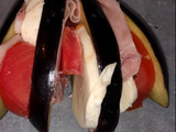 Berenjenas con mozzarella y tomate
