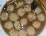 Foto langkah ke 5 dari resep Bola ayam cincang/cemplung.