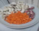 Foto del paso 1 de la receta: Pollo en salsa con verduras