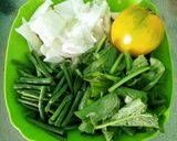 Foto langkah ke 2 dari resep Sayur Asam Ikan Baung Terong Asam (Sayur Asam Banjar).