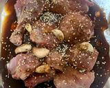 A picture of step 5 of Soya sauce honey chicken (no oil).