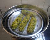 A picture of step 4 of Methi muthiya.