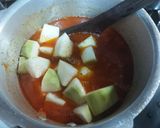 A picture of step 2 of Bottle gourd with chana dal.