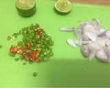 รูปขั้นตอนการทำที่ 7 ของ ข้าวไข่ข้นแฮม & หอมแดงน้ำปลาพริก
