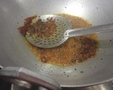 A picture of step 4 of Curly curry.