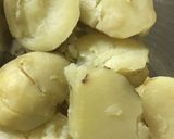 A picture of step 1 of Aloo paratha.