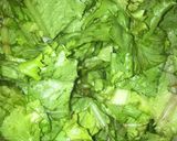 A picture of step 1 of Spicy salad.
