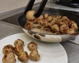 Kötbullar, avagy a híres svéd húsgombóc recept fázis 5 fotója