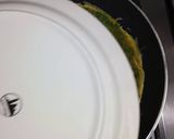 A picture of step 5 of Spinach Omelette 💚🥬🍕.