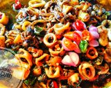 Foto langkah ke 9 dari resep Oseng Cumi Cabe Bumbu Ireng.