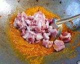 รูปขั้นตอนการทำที่ 1 ของ แกงหน่อไม้ดองหมูสามชั้น