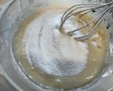 A picture of step 4 of Banana Nut Cake.
