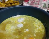 Foto langkah ke 4 dari resep Ayam Goreng Kremes.