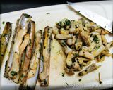 A picture of step 2 of Asparagus and Razor Clam Risotto.