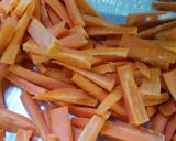 A picture of step 1 of Veggie snack.